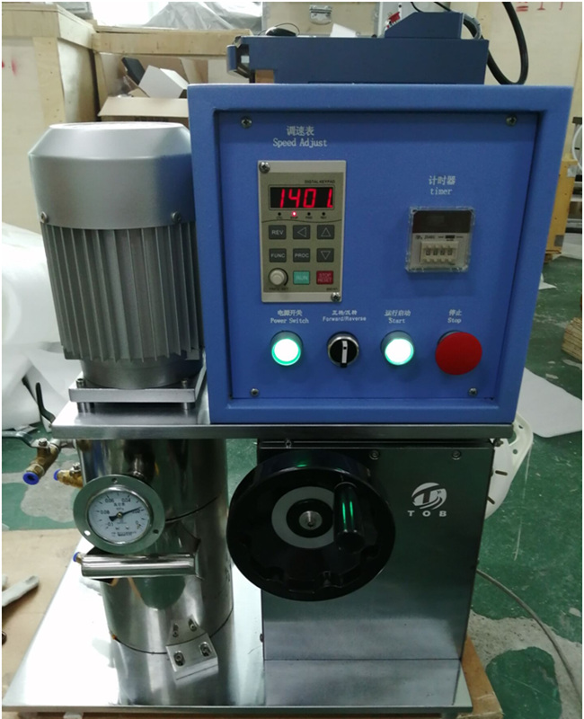 handwheel vacuum mixing machine
