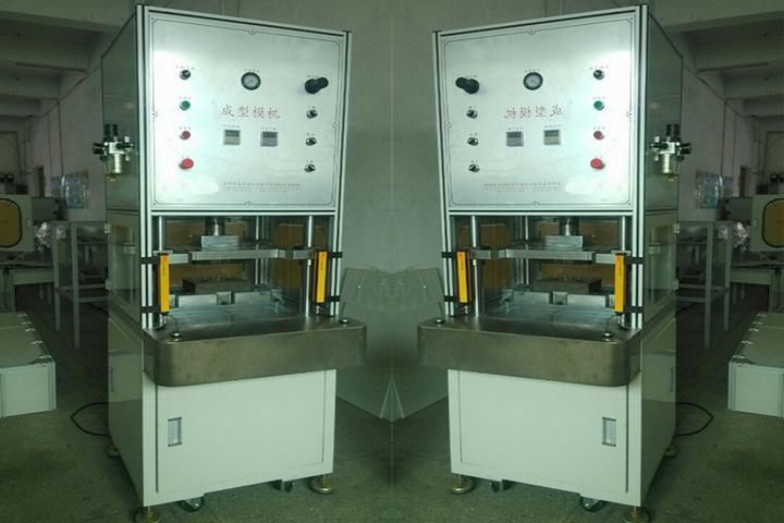 plusieurs ensembles de machine de formation de sachet en film d'aluminium seront expédiés aux États-Unis