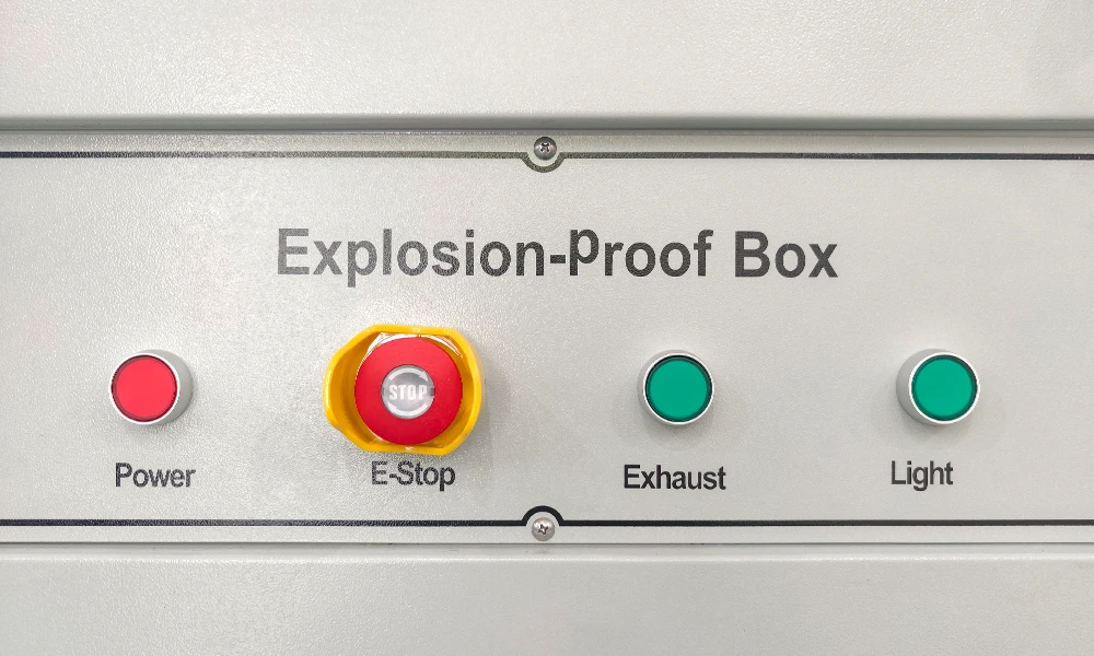 Control panel of the TOB-001-1 explosion proof box, switching the exhaust fan and the interior LED