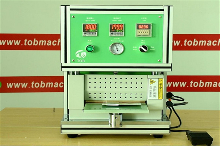 machine de thermoscellage de batterie au lithium-ion