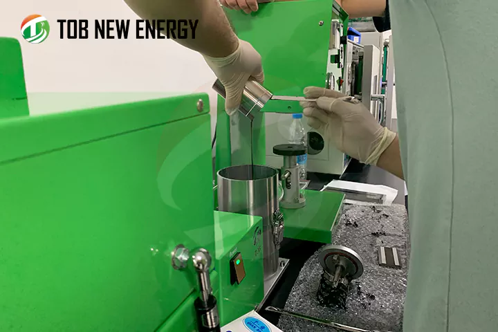 Clients dans Tob Laboratoire de mélange de boues de batterie et d'expériences de revêtement